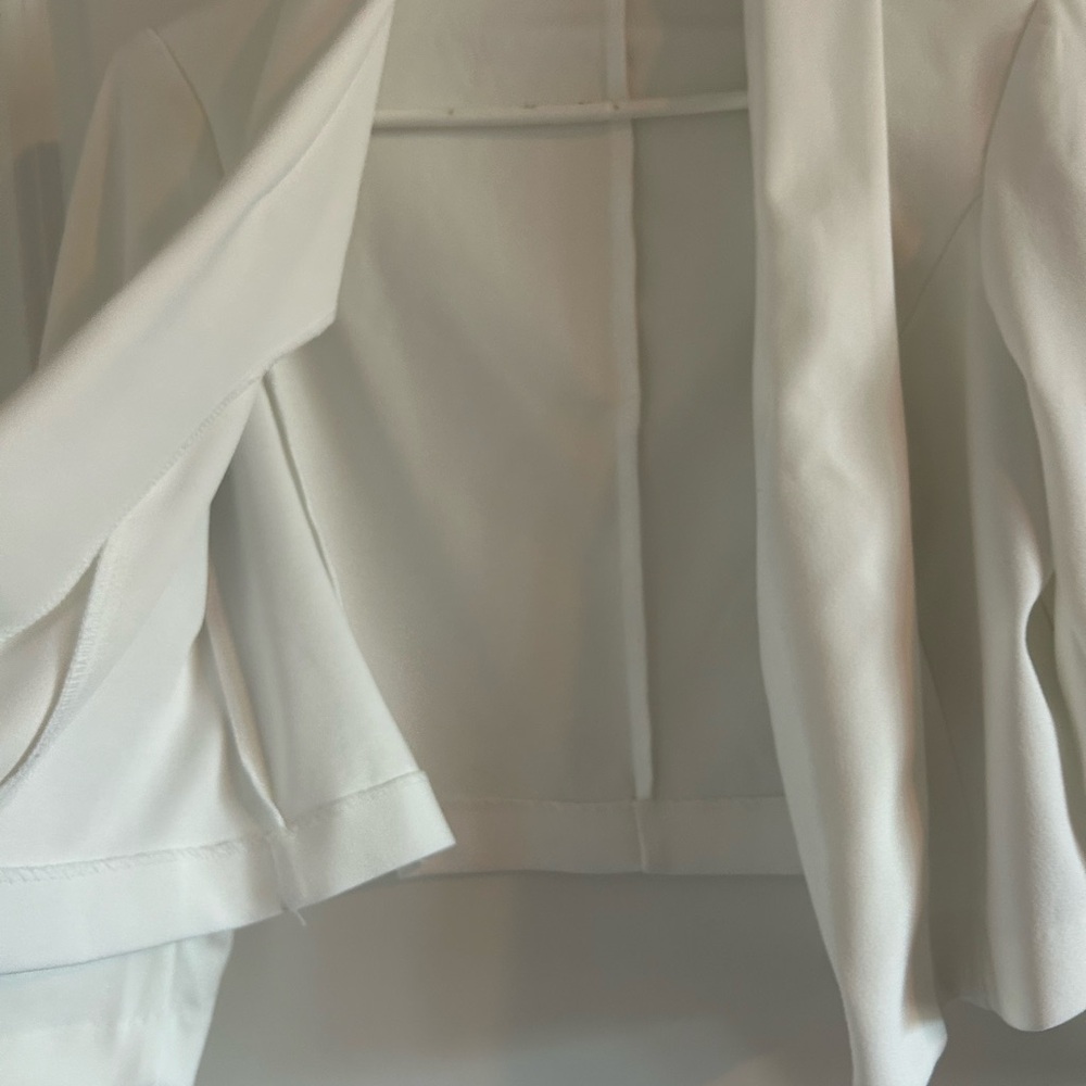 SHELBY & PALMER • White Short Jacket • S • - Picture 4 of 6